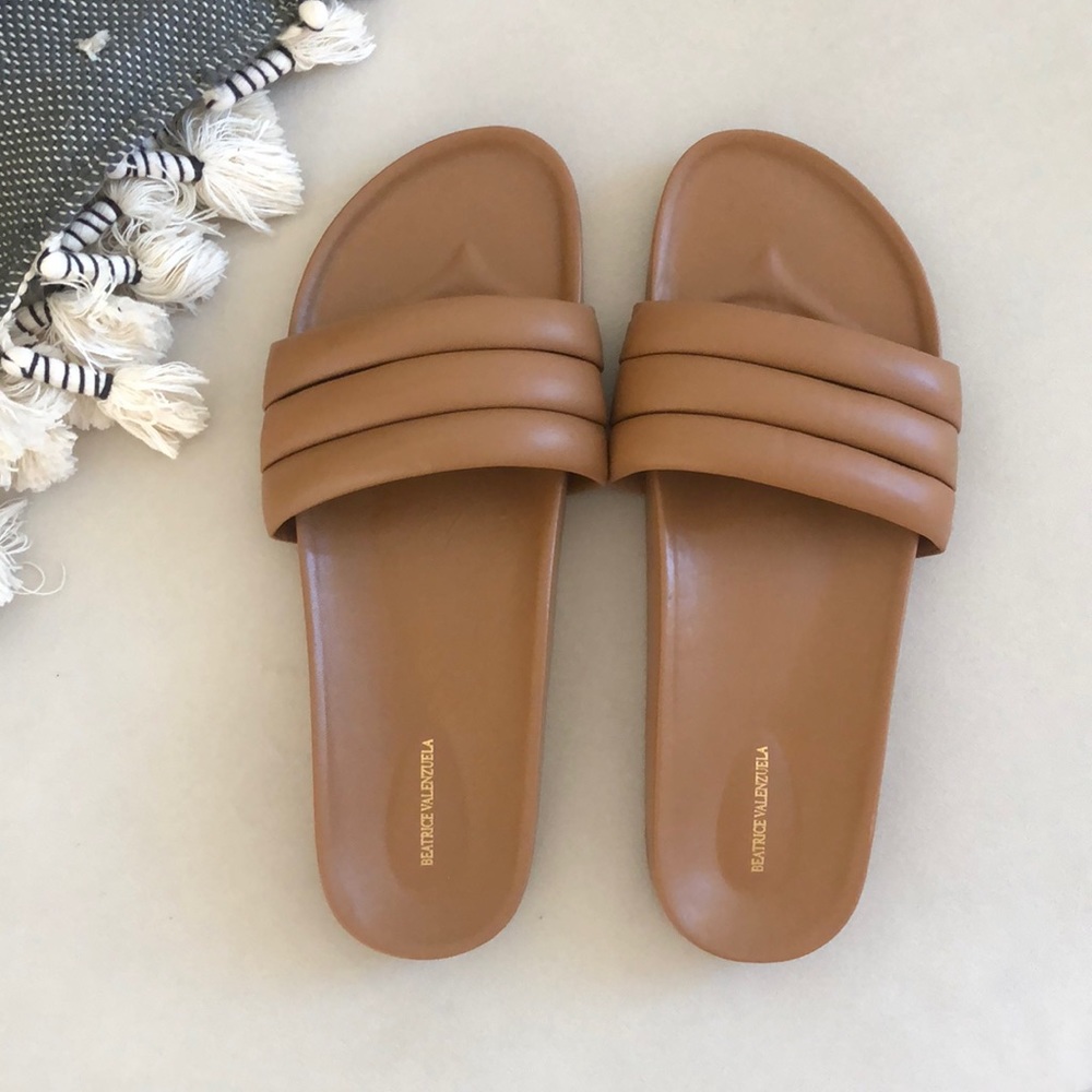 Beatrice Valenzuela Tobacco Sandalia